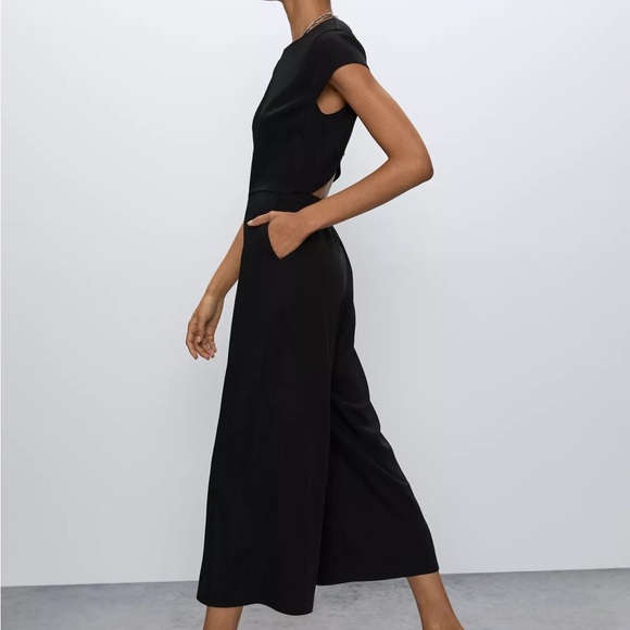 πΊ πΆ π³ π« Aritzia Babaton Hamptons Jumpsuit - Picture 5 of 12